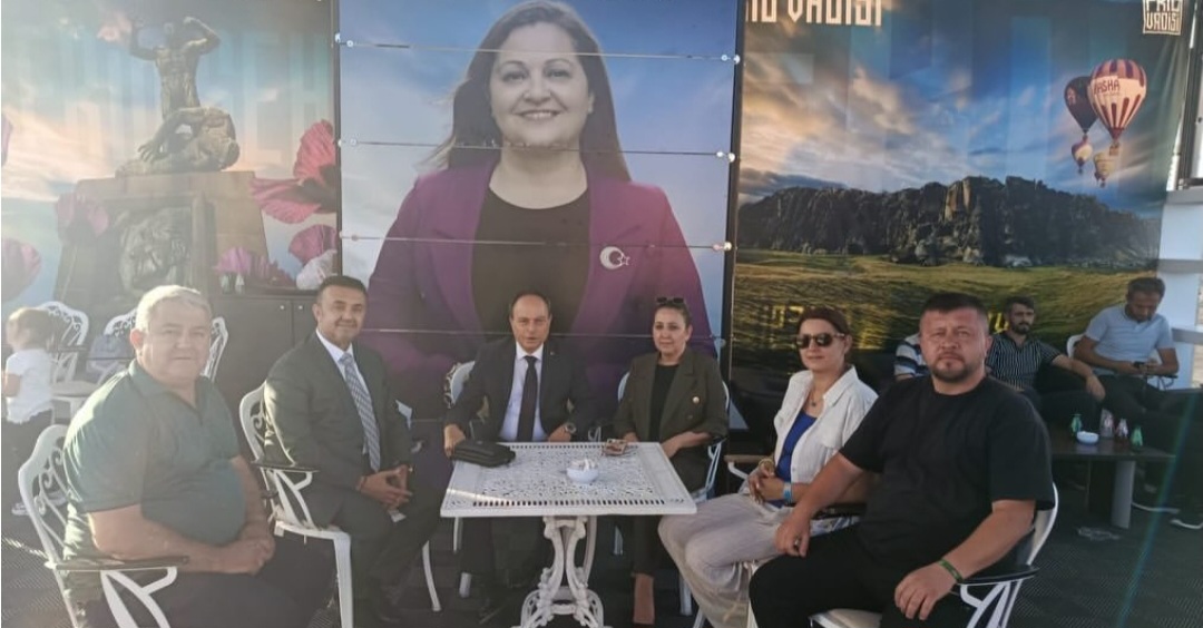 Serteser ve Sayın, MotoFest stantlarını ziyaret etti