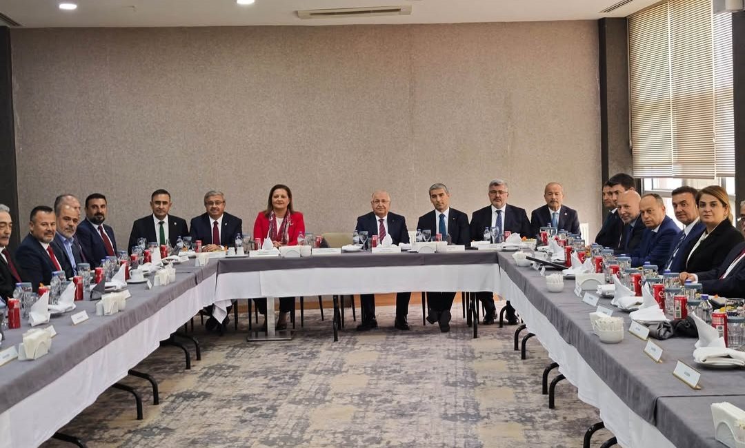 Türkiye Yüzyılı programları kapsamında düzenlenen toplantıda Afyonkarahisar’ın geleceği istişare edildi