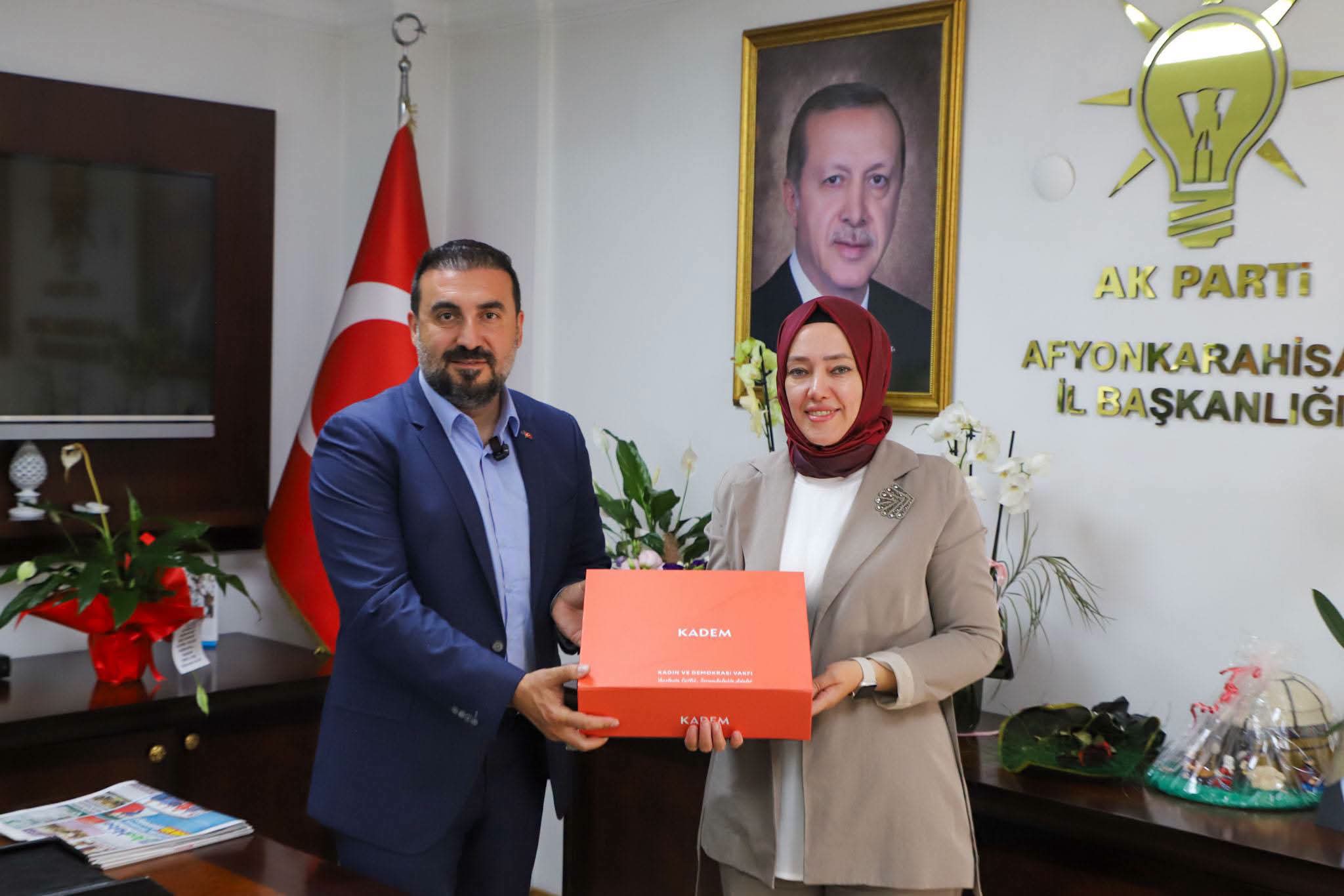 “Sıkmadık el, dokunmadık gönül bırakmayacağız” 1 “Sıkmadık el, dokunmadık gönül bırakmayacağız”