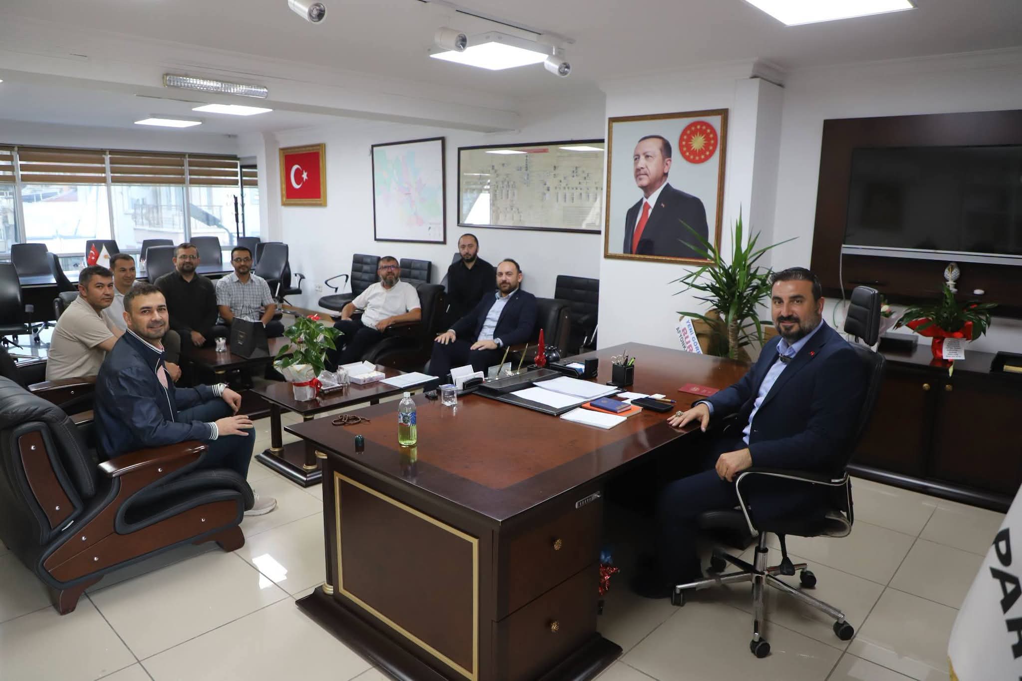 “Sıkmadık el, dokunmadık gönül bırakmayacağız”
