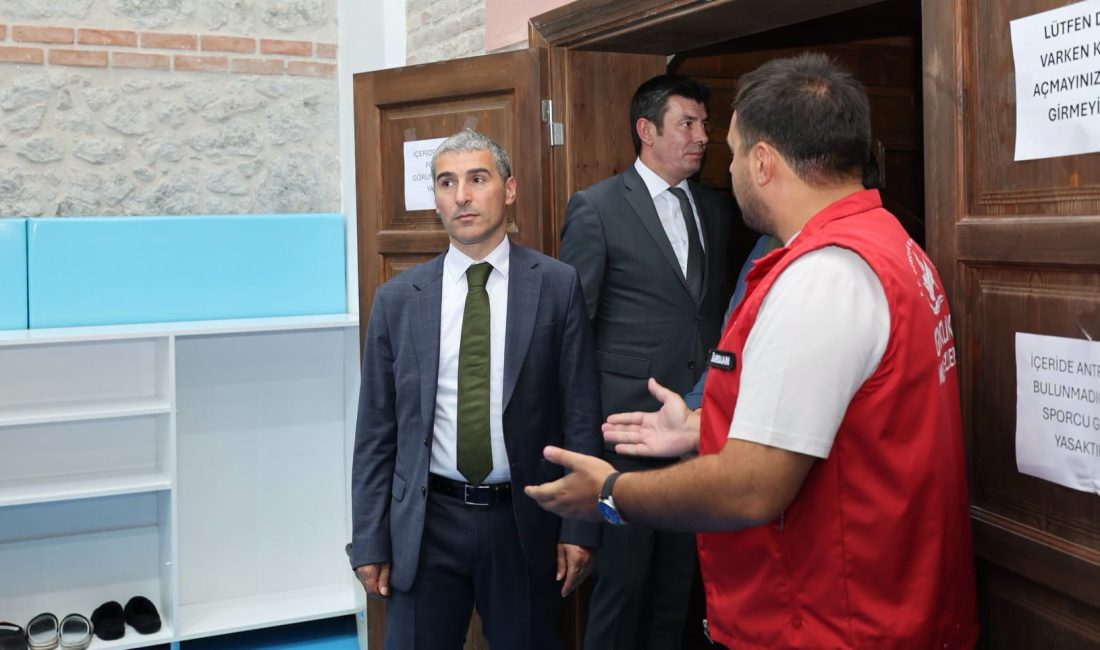 Afyonkarahisar Valisi Dr. Naci Aktaş, gençlerin eğitim, sanat, spor ve