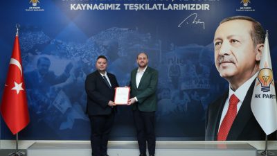 AK Parti Başmakçı ilçe başkanlığında yeni dönem başladı. Başmakçı ilçe