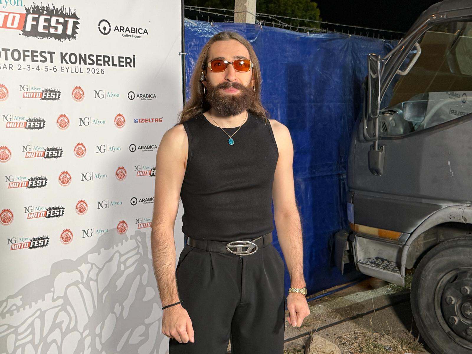 Motofest’te ikinci sahne Emre Fel’in 2 Motofest’te ikinci sahne Emre Fel’in