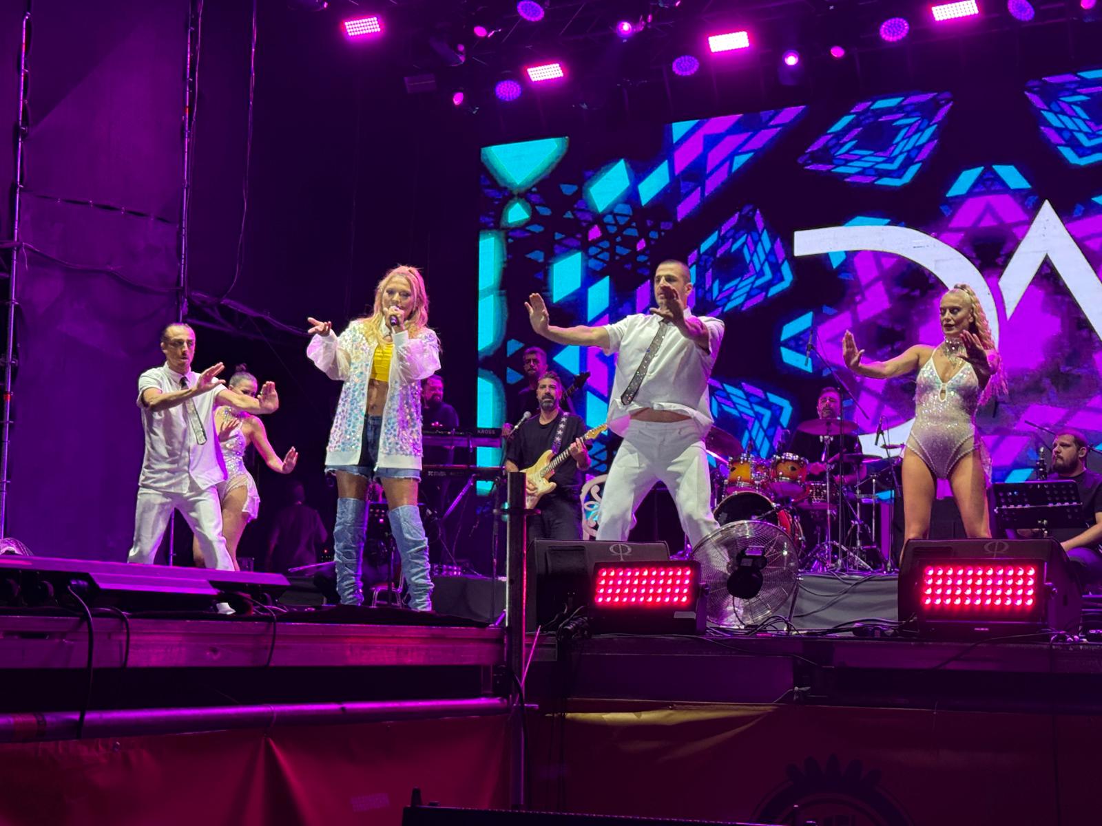 MOTOFEST’TE İKİNCİ GÜN DEMET AKALIN’LA SONA ERDİ 5 MOTOFEST’TE İKİNCİ GÜN DEMET AKALIN’LA SONA ERDİ