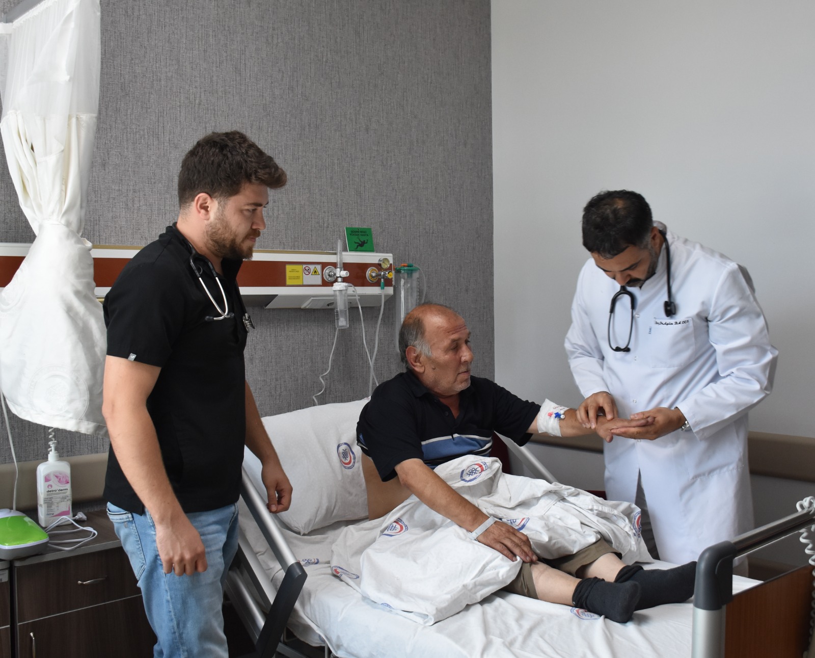 KOAH nedeniyle oksijene bağlıydı, tedavi sonrası rahatladı 1 KOAH nedeniyle oksijene bağlıydı, tedavi sonrası rahatladı