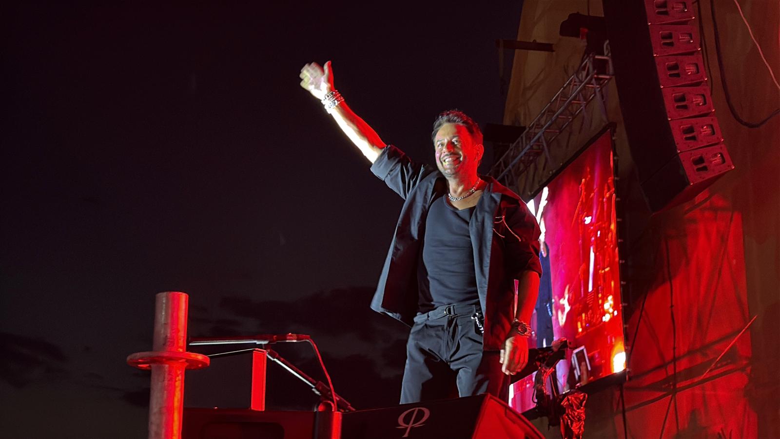 Motofest’te sahne Emre Altuğ’un 1 Motofest’te sahne Emre Altuğ’un
