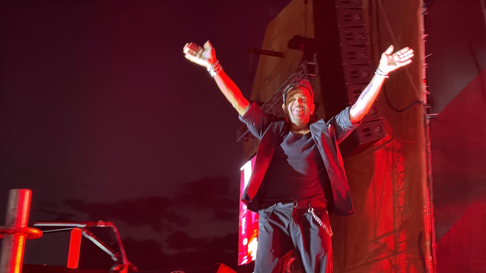 Motofest’te sahne Emre Altuğ’un 4 Motofest’te sahne Emre Altuğ’un