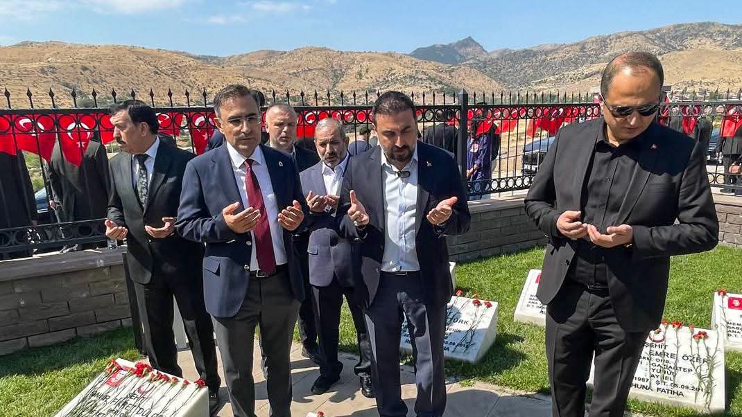 Başkan Kavak “kederli ailelerimizin acısı bizim acımızdır” 1 Başkan Kavak “kederli ailelerimizin acısı bizim acımızdır”
