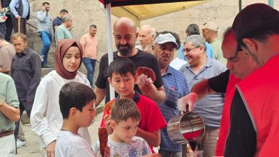 Kütahya Vakıflar Bölge Müdürlüğü tarafından, Kapıcı Mustafa Dede Vakfı’nın hayır