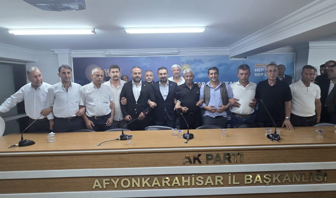 AK Parti Şuhut İlçe Başkanlığı’ndan kalabalık bir heyet, AK Parti