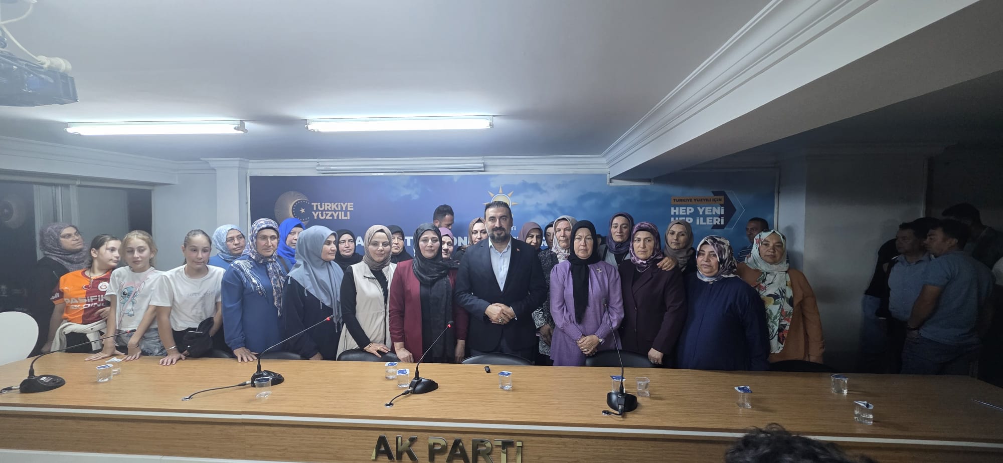 Şuhut teşkilatından Kavak’a güçlü destek
