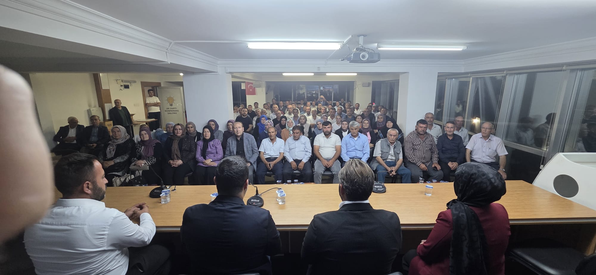 Şuhut teşkilatından Kavak’a güçlü destek