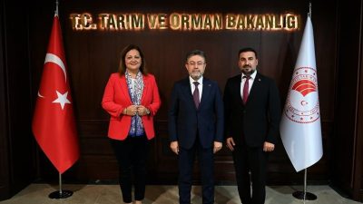 Afyonkarahisar Belediye Başkanı Burcu Köksal, AK Parti Afyonkarahisar İl Başkanı