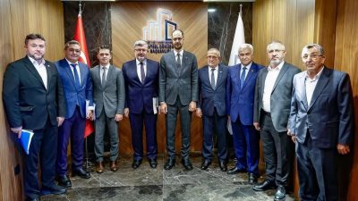 AK Parti Afyonkarahisar Milletvekili Ali Özkaya, ilçe başkanları ve belediye