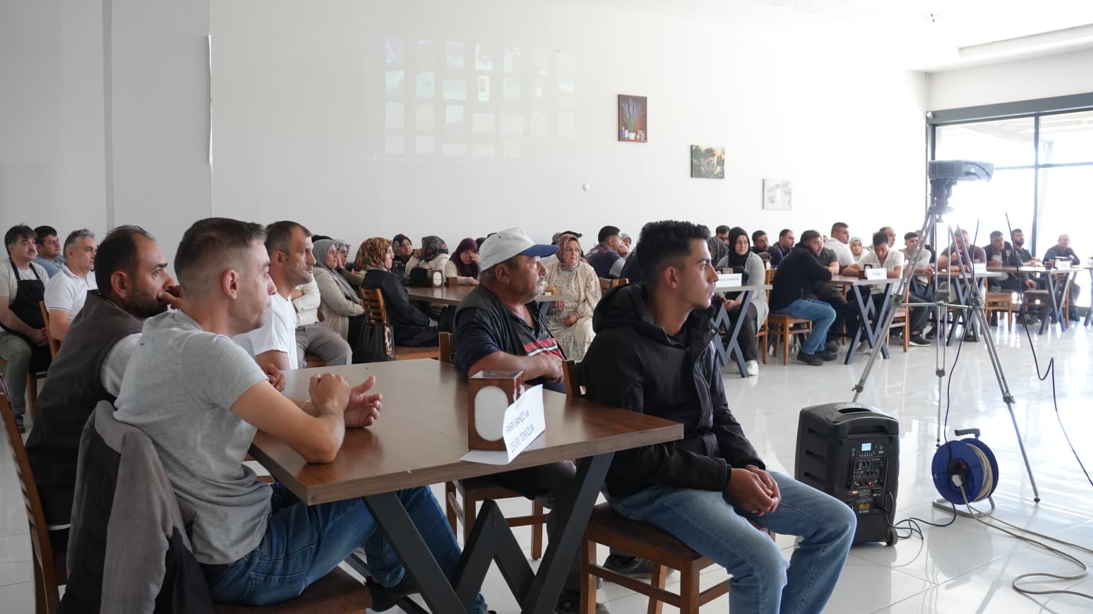 Başkan Aynacı'dan termal tesiste hizmet toplantısı 1 Başkan Aynacı'dan termal tesiste hizmet toplantısı
