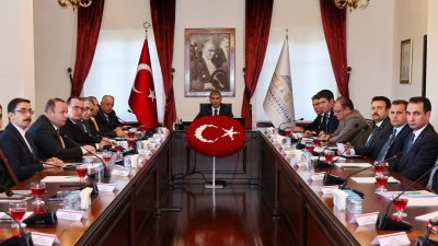 Afyonkarahisar’da Kaymakamlar Toplantısı, Vali Dr. Naci Aktaş’ın başkanlığında, vali yardımcıları