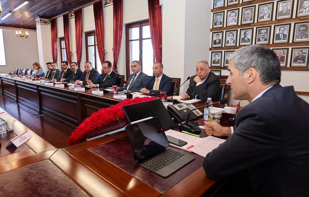 Afyonkarahisar’da Kaymakamlar Toplantısı gerçekleştirildi 3 Afyonkarahisar’da Kaymakamlar Toplantısı gerçekleştirildi