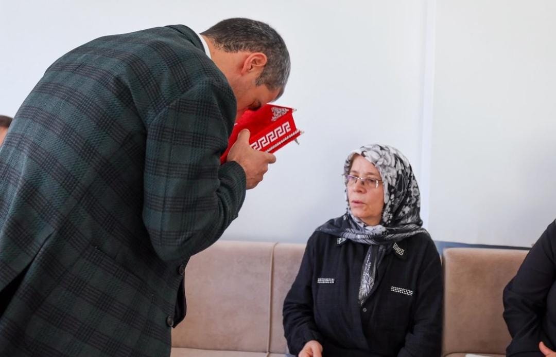 Vali Aktaş’tan şehit ailesine taziye ziyareti