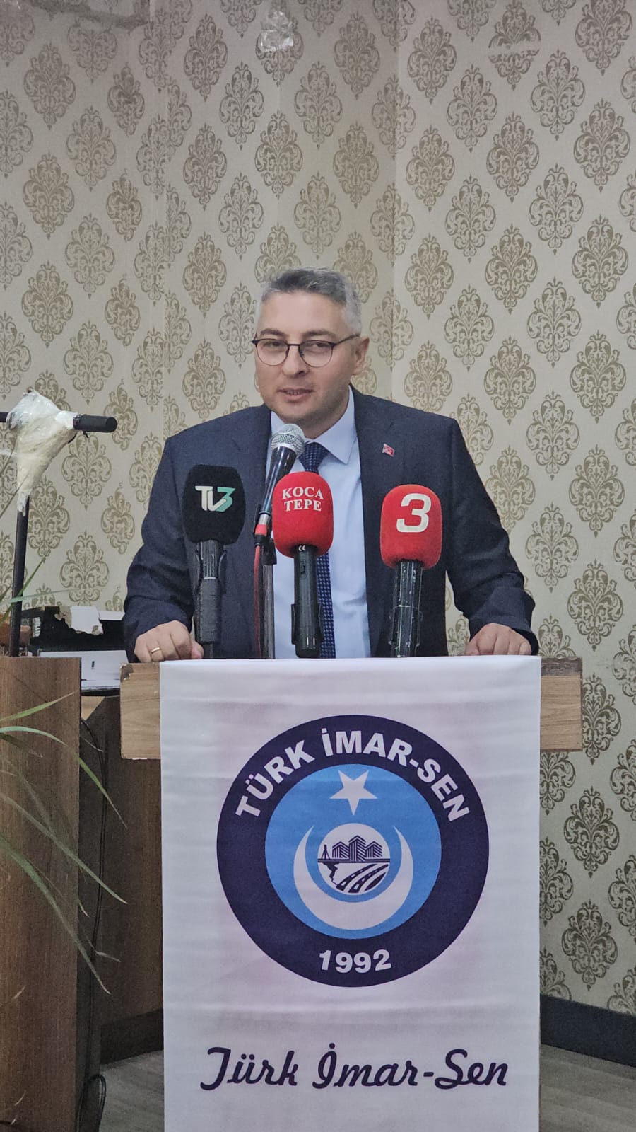 Türk İmar-Sen Afyonkarahisar Şubesi’nde Tolga Şahiner dönemi 4 Türk İmar-Sen Afyonkarahisar Şubesi’nde Tolga Şahiner dönemi