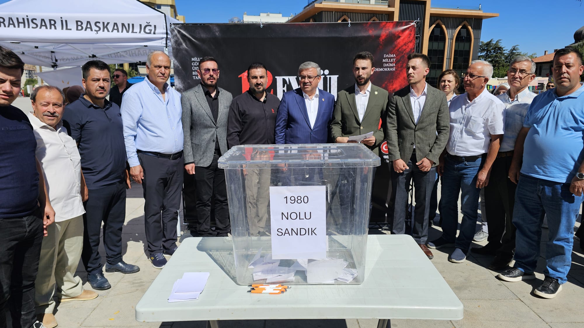 AK Parti İl Başkanı Kavak: “Darbelerin hesabını mutlaka soracağız” 3 AK Parti İl Başkanı Kavak: “Darbelerin hesabını mutlaka soracağız”