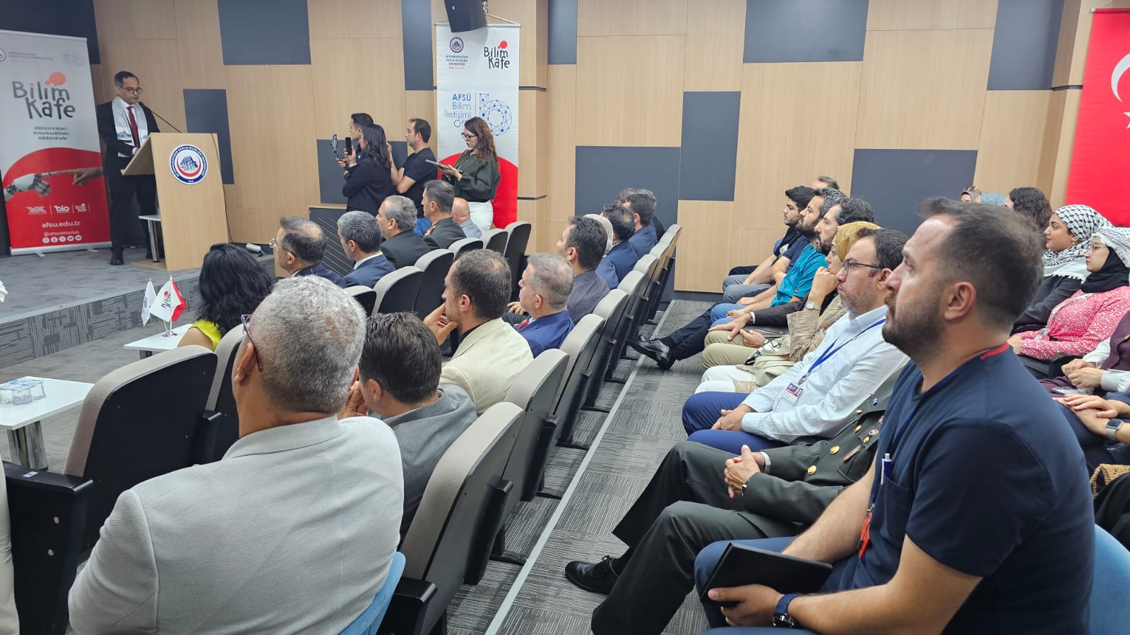 Gazze’de tıp eğitiminin geleceği Afyonkarahisar’da konuşuldu 3 Gazze’de tıp eğitiminin geleceği Afyonkarahisar’da konuşuldu