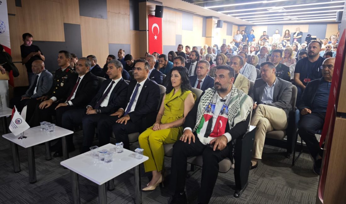 Afyonkarahisar Sağlık Bilimleri Üniversitesi (AFSÜ) tarafından düzenlenen “Kuşatma Altında Beyaz