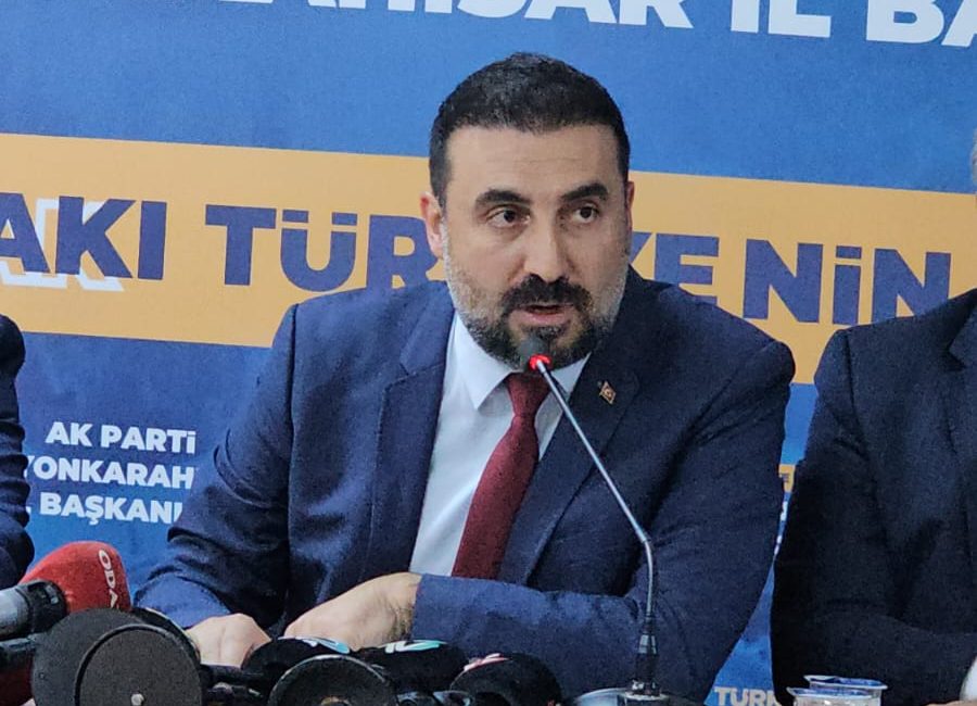 AK Parti Afyonkarahisar İl Başkanı Dr. Özgür Kavak, Afyonkarahisar’da düzenlenen
