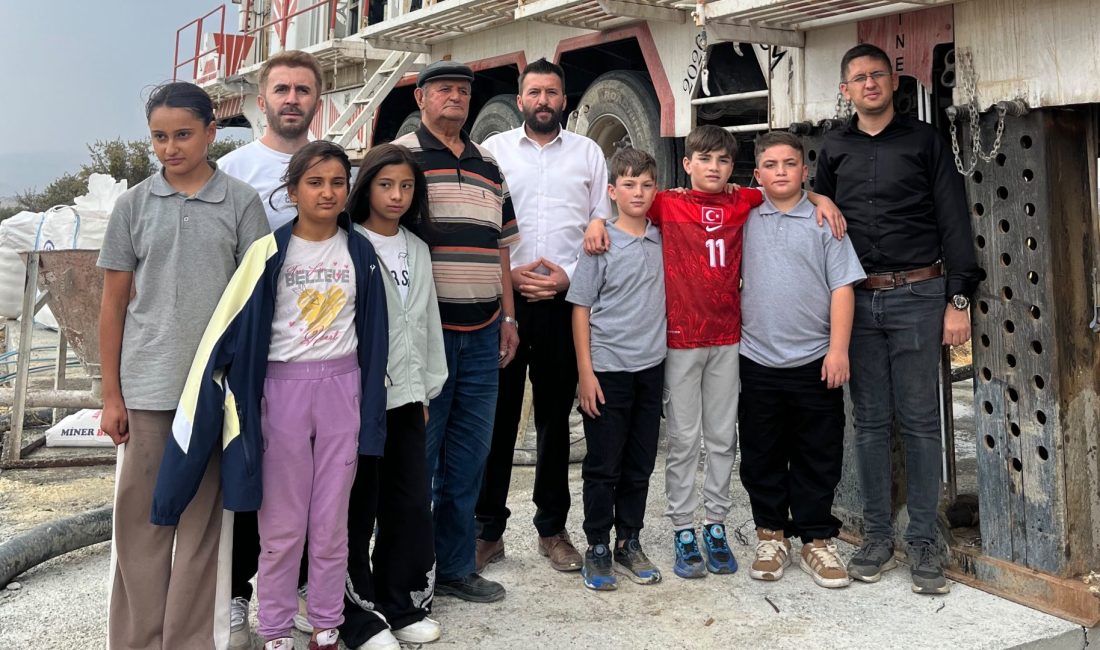 Afyonkarahisar’ın Sandıklı ilçesine bağlı Akharım beldesinde, jeotermal sıcak su kaynaklarının