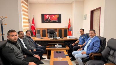 Bolvadin Belediye Başkanı Derviş Aynacı, Belediye Başkan Yardımcısı Sadri Bayram,