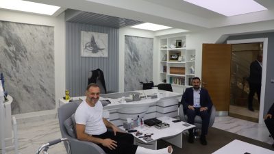AK Parti Afyonkarahisar İl Başkanı Dr. Özgür Kavak, iş insanı