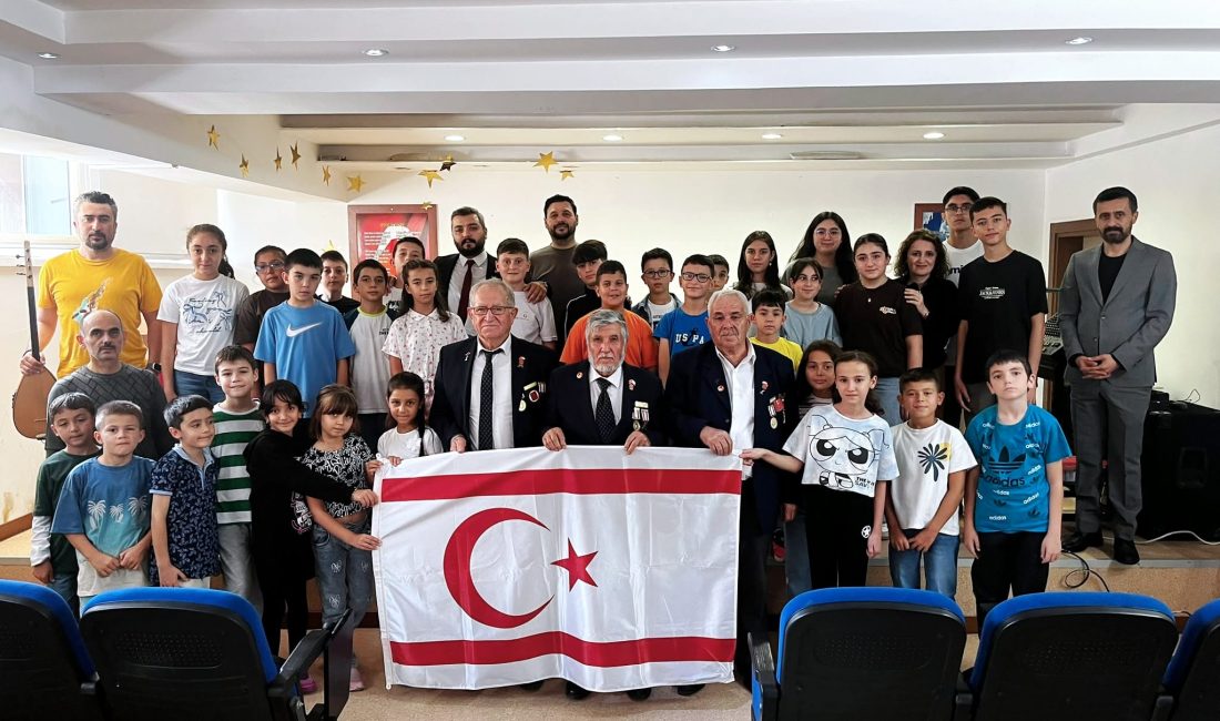 Dumlupınar Bilim ve Sanat Merkezi öğrencileri, 19 Eylül Gaziler Günü