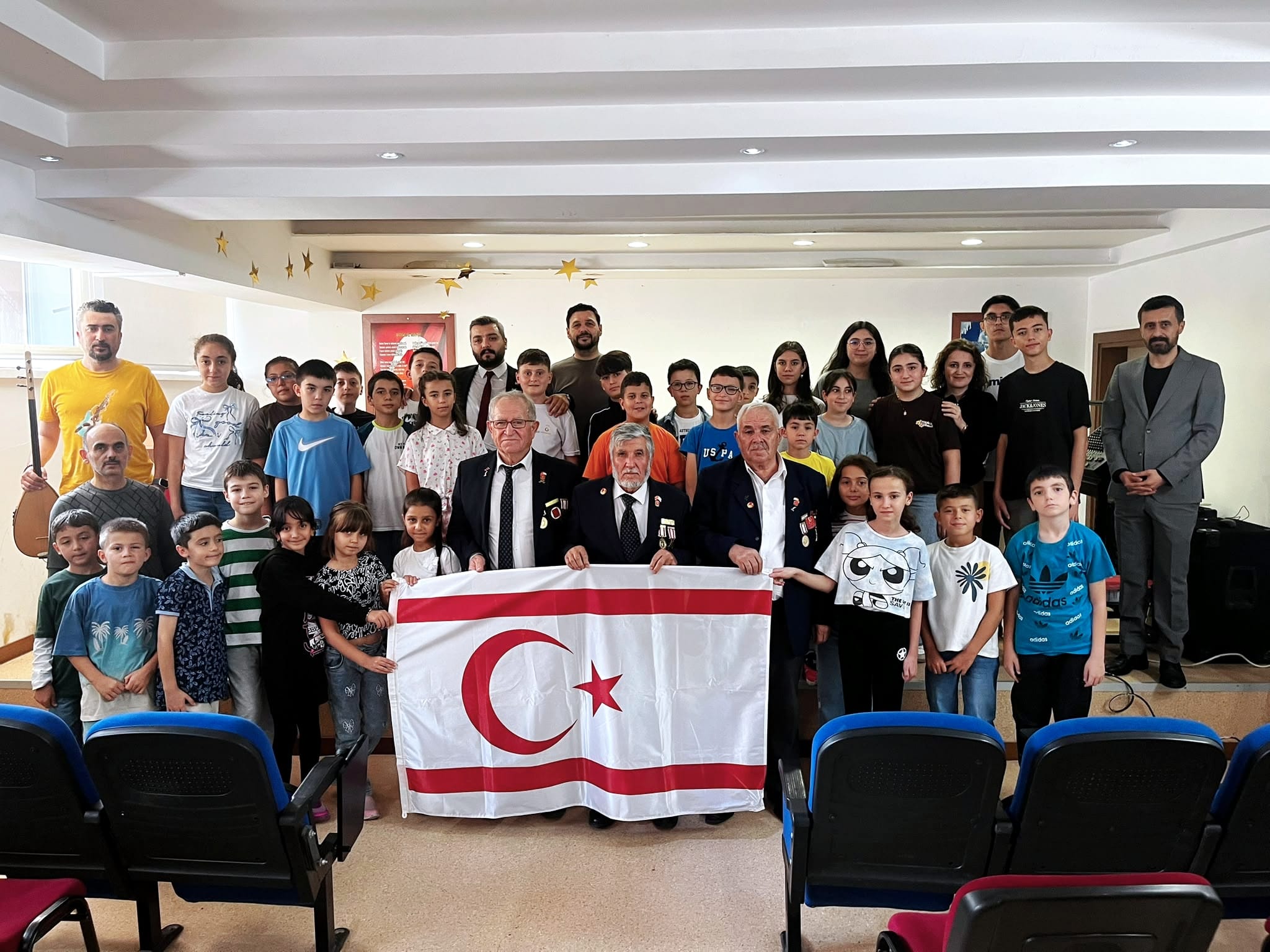 Dumlupınar Bilim ve Sanat Merkezi öğrencileri, 19 Eylül Gaziler Günü