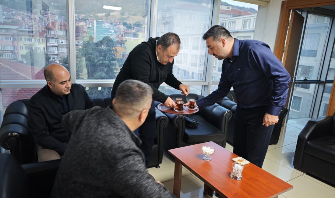 Türkiye'de alışılagelmiş siyasetçi profilini temelden sarsan, sessiz ama çok güçlü