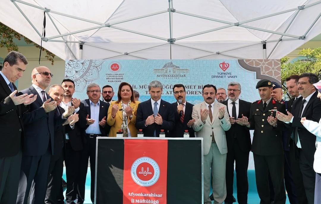 Kavak: Afyonkarahisar’a kazandırılan her hizmet bizim için kıymetli 4 Kavak: Afyonkarahisar’a kazandırılan her hizmet bizim için kıymetli