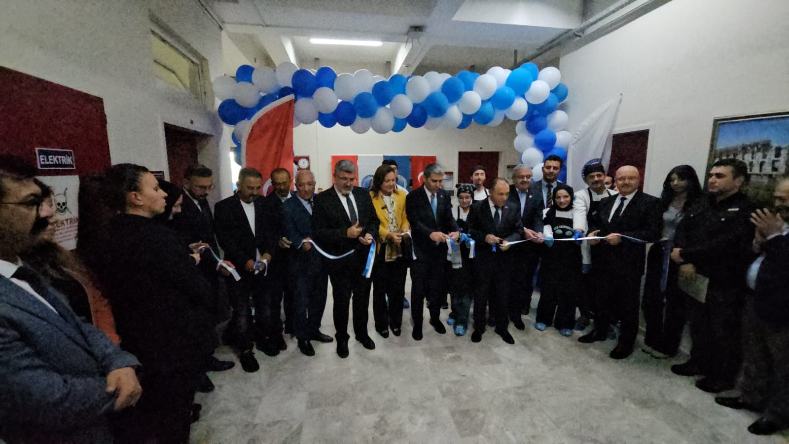 AKÜ’de çifte açılış heyecanı: Gastrotoryum ve Sosyal Yaşam Merkezi hizmete girdi