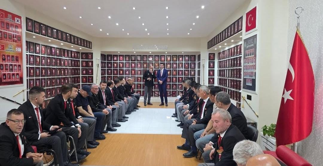 Vali Yardımcısı Ayrancı’dan Şehit ve Gazi Derneğine ziyaret 1 Vali Yardımcısı Ayrancı’dan Şehit ve Gazi Derneğine ziyaret