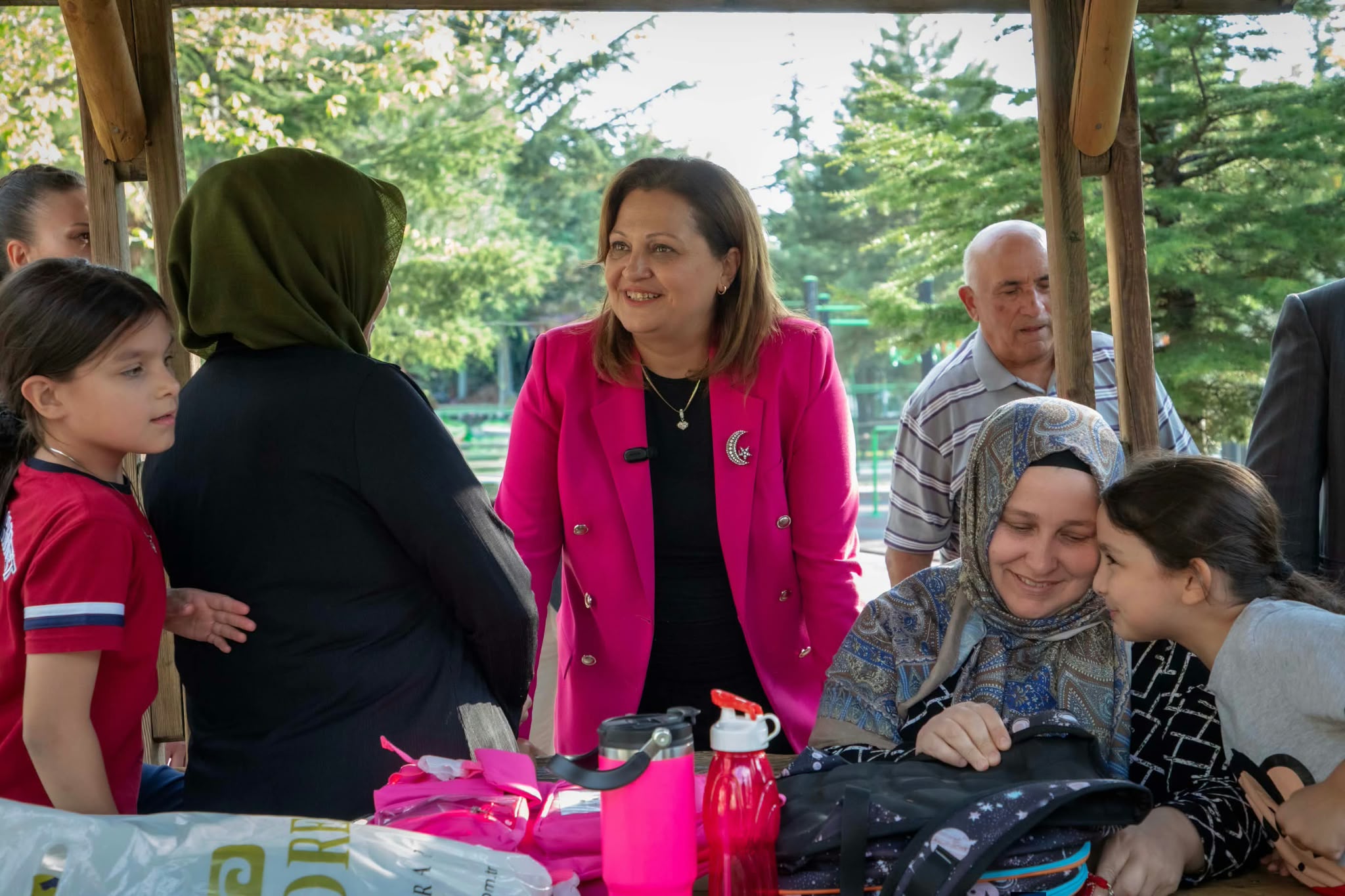 Şehit Ahmet Şık Parkı’na Mahalle Kafesi Geliyor
Nazmi Saatçi Mahallesi’nde vatandaşların