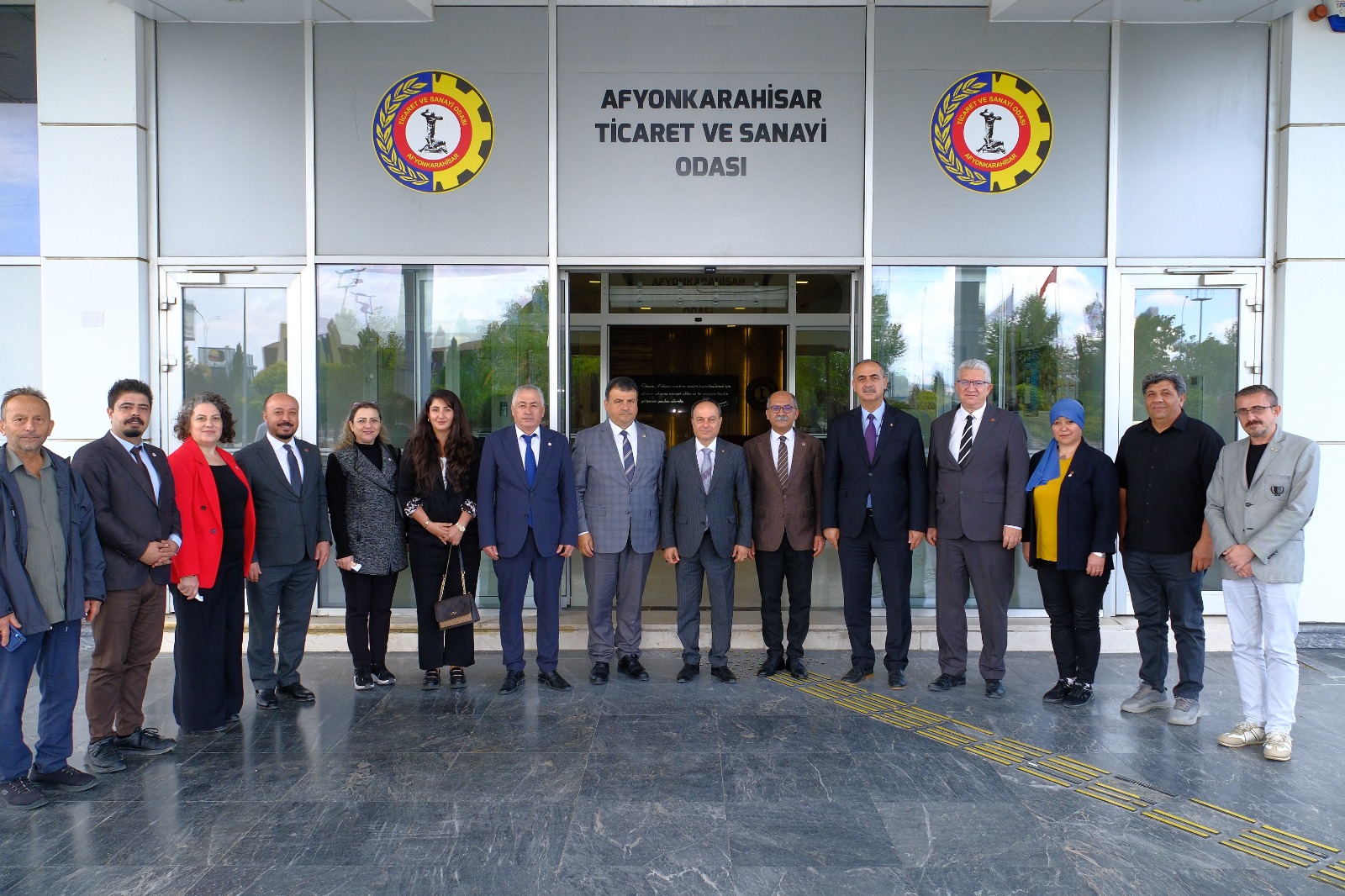 Yeni Parti Eskişehir Milletvekili İbrahim Arslan, Bursa Milletvekili Hasan Öztürk