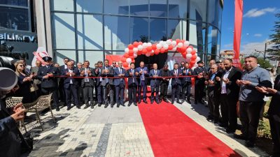 Bolvadin Belediyesi tarafından atıl durumdaki eski su deposu onarılarak Özdemir