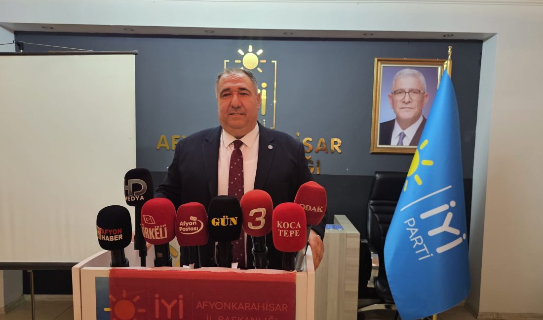 İYİ Parti Afyonkarahisar İl Başkanı Muhammet Mısırlıoğlu, düzenlediği haftalık basın