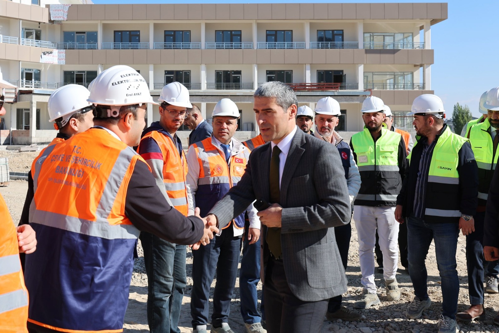 Vali Aktaş’tan devam eden yatırımlara inceleme 1 Vali Aktaş’tan devam eden yatırımlara inceleme