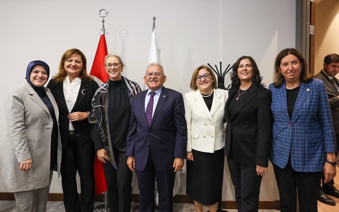 Afyonkarahisar Belediye Başkanı Burcu Köksal, AK Parti Genel Başkan Yardımcısı