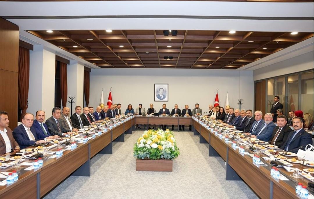 Köksal, AK Parti Genel Merkezi’ndeki toplantıya katıldı 2 Köksal, AK Parti Genel Merkezi’ndeki toplantıya katıldı