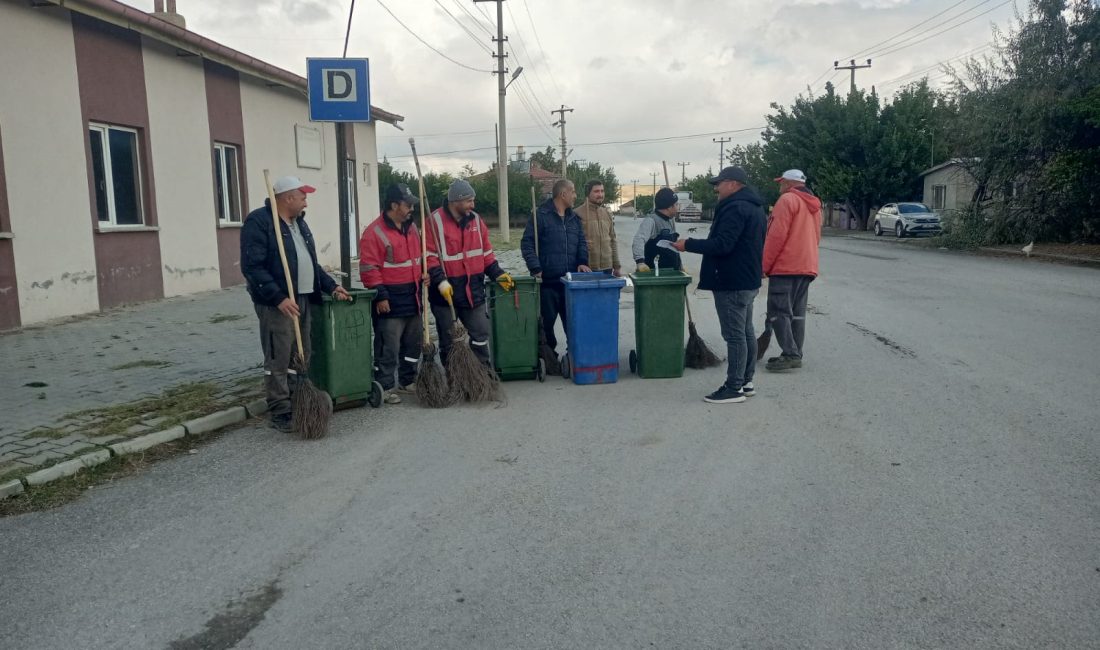 Bolvadin Belediyesi tarafından sürdürülen rutin temizlik çalışmalarına mahalle bazlı detaylı