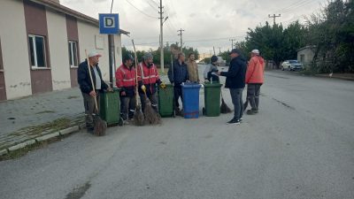 Bolvadin Belediyesi tarafından sürdürülen rutin temizlik çalışmalarına mahalle bazlı detaylı