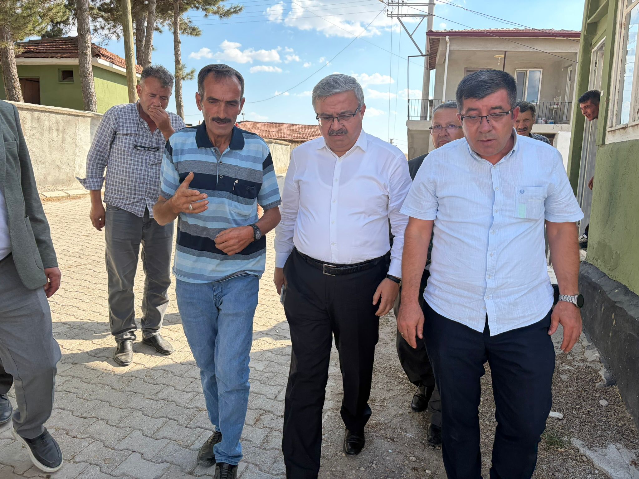 Yurdunuseven, köy köy geziyor 1 Yurdunuseven, köy köy geziyor