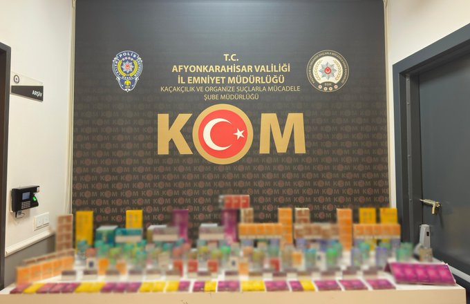 Afyonkarahisar İl Emniyet Müdürlüğü ekiplerinin kaçakçılıkla mücadele kapsamında il merkezindeki