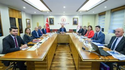 Afyonkarahisar Valisi Dr. Naci Aktaş, Belediye Başkanı Burcu Köksal, TBMM