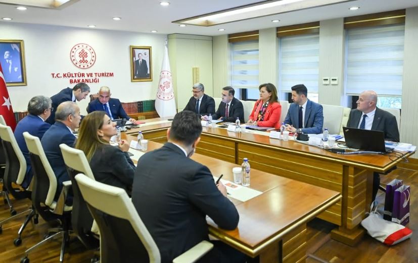 Afyonkarahisar heyeti Bakan Ersoy ile bir araya geldi