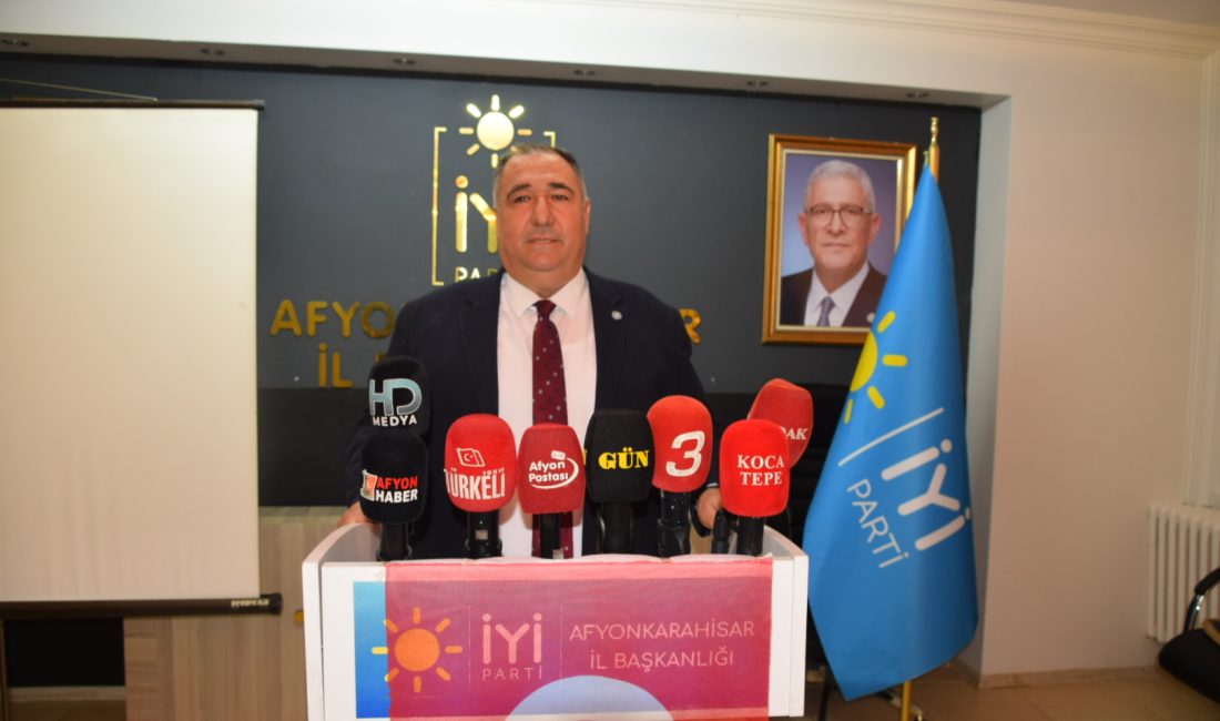 İYİ Parti Afyonkarahisar İl Başkanı Muhammet Mısırlıoğlu, Konya karayolu Çay